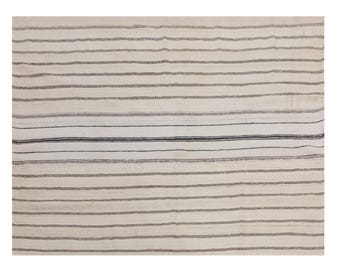 One-of-a-Kind Minimalist Turkish Kilim Rug 165x210 cm | 5.4x6.9 ft | 60+ Year Vintage