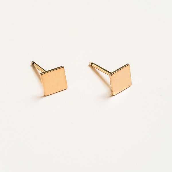 Square Gold Studs, 14k Gold Filled Studs, Square Studs,  Minimalist Stud Earrings, Small Square Posts Simple Dainty Minimalist, Bridesmaid