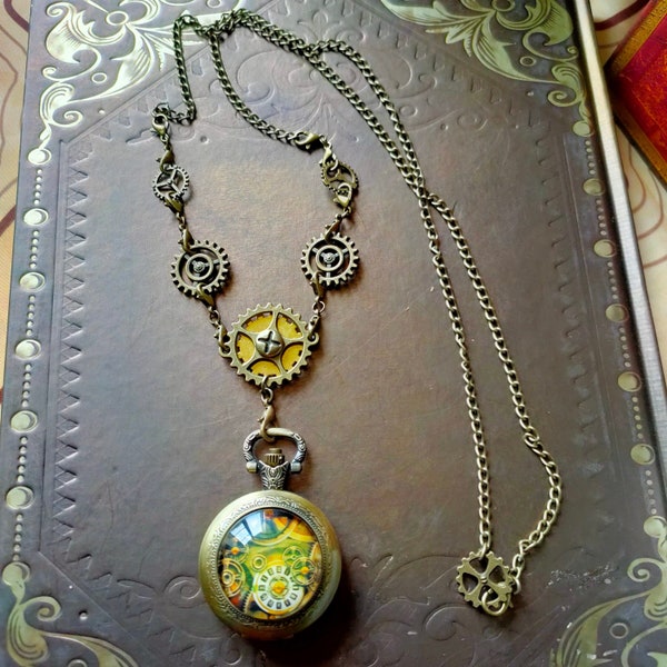 Collier sautoir montre à quartz "Il est l'Or" Pendentif bronze style Steampunk, romantique, fantastique. Pièce unique. Cadeau original.