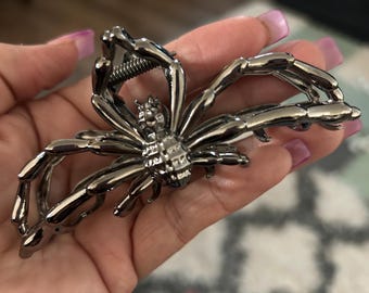 Spider Hair Claw/Spooky Vibe 365/