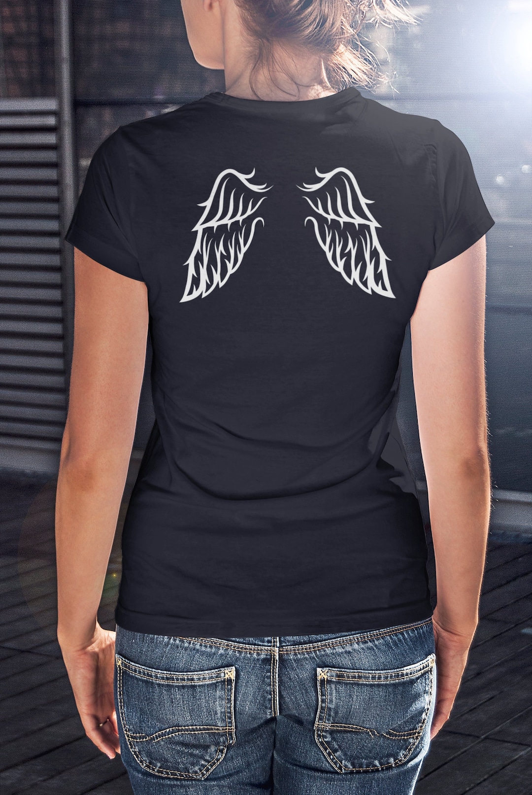 Camisetas con alas de sale angel en la espalda