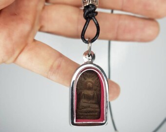 Thai Antique Buddha Pendant/Amulet on Genuine Leather Lobster Clasp Necklace. Buddhist jewelry/Jewellery Buddhism Meditation Lucky Charm.