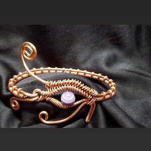 Eye bracelet