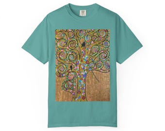 Capricieuze T-shirt met wervelingsboom | Kleurrijke abstracte boomkunst