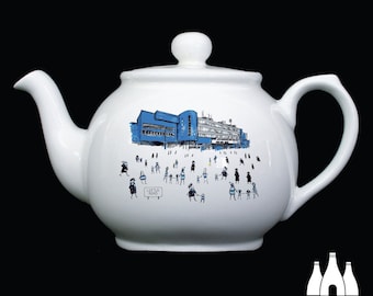 FFG: Queens Park Rangers FC - MatchDay@LoftusRoad - Stadium - Illustrated - Tribute - Fine Bone China - Sandringham Tea Pot