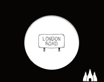 FFS: Peter Borough FC - London Road - Stadion - Illustriert - Straßenschild - Tribute - Untersetzer aus Keramik