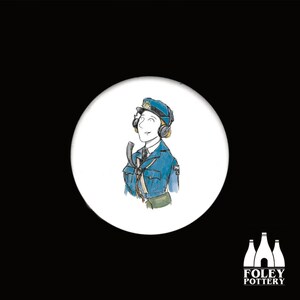 ACC: WAAF（女性補助空軍）、航空機乗組員 - 第二次世界大戦 - 飛行機 - RAF（英国空軍） - イラスト入り - ダストプレス製陶器コースター