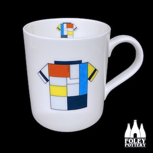 V: Cycling - Tour de France - Hinault - Lemond - Illustrated - Inspired - Tribute - Fine bone china - Mug
