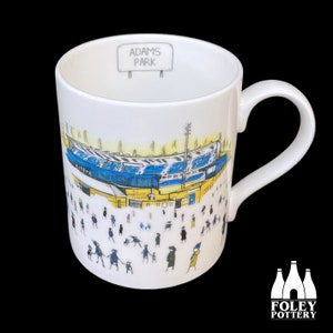 FFG: Wycombe Wanderers FC - MatchDay@AdamsPark - Stadium - Illustrated - Inspired - Tribute - Fine bone china - Mug