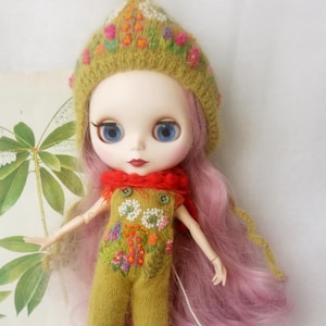 Blythe Doll Outfit: Angora Overalls, Hat, Top & Scarf - Embroidered Flowers