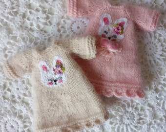 Embroidered Bunny Blythe Doll Dress: Pink Yarn Easter Outfit
