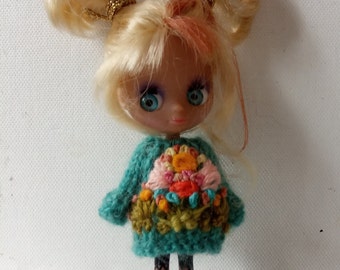 Petite clothes Warm wool sweater for Blythe Small doll clothes Petite cardigan with embroidered flowers