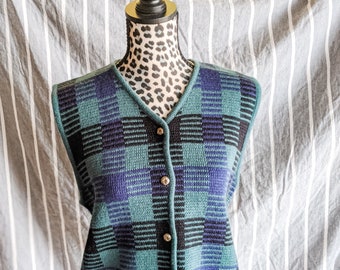 Vintage 80s-90s- Plaid Sleeveless Christmas Sweater- Tartan Sweater- Xmas