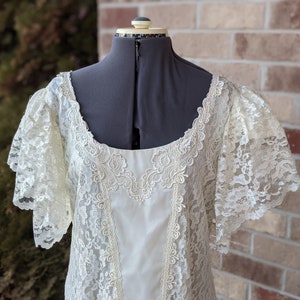 Vintage 80s- Wedding Dress- Size 20- Romantic- Boho- Lace- Outdoor- Garden Wedding- Retro Bride-Something Old- 80s Bride- Bridal Gown