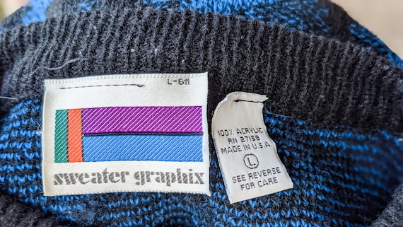 Vintage 80s- 90s- Graphix Men's Sweater- Geometric- Blue- Cosby
