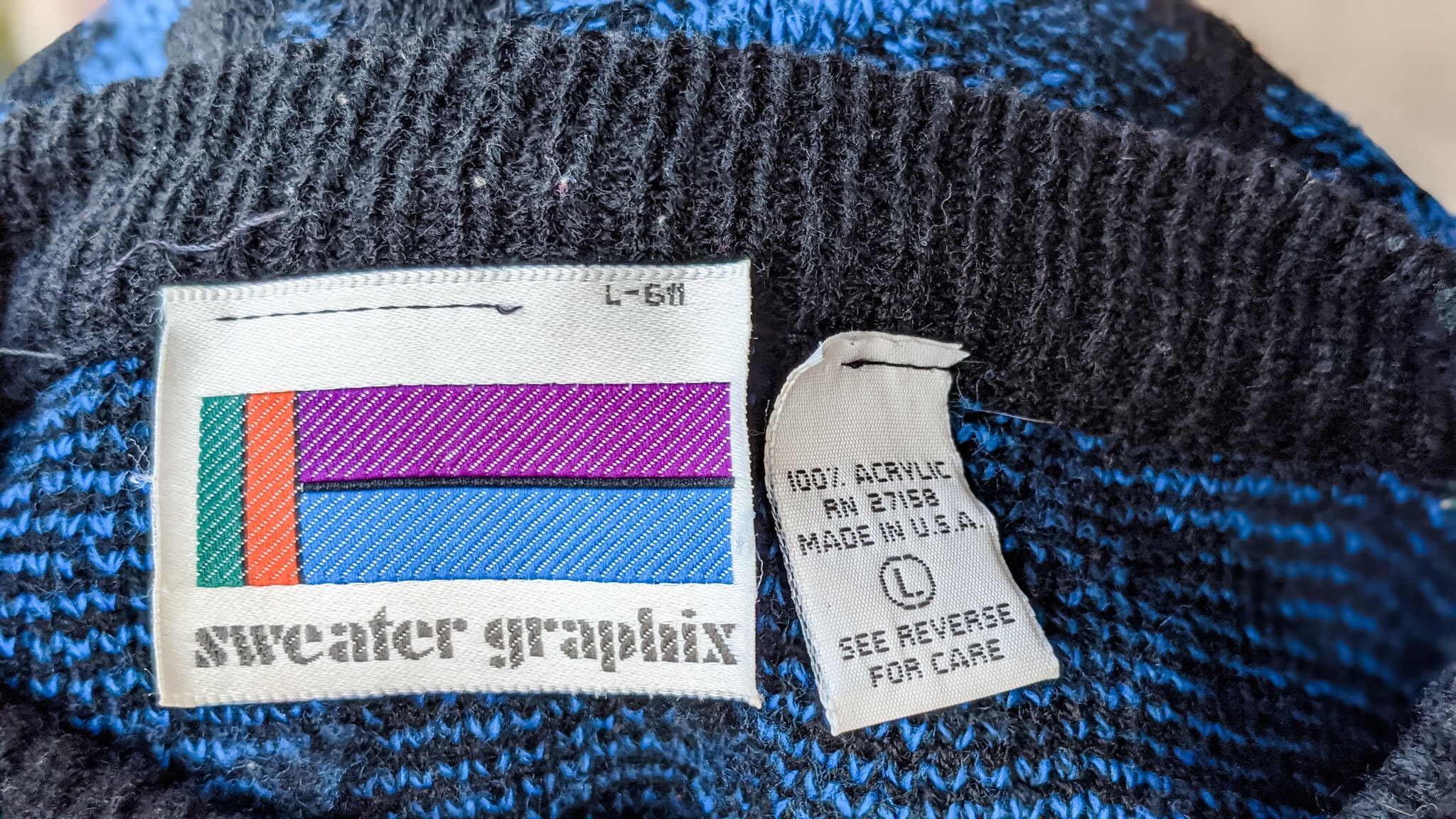 Vintage 80s- 90s- Graphix Men's Sweater- Geometric- Blue- Cosby