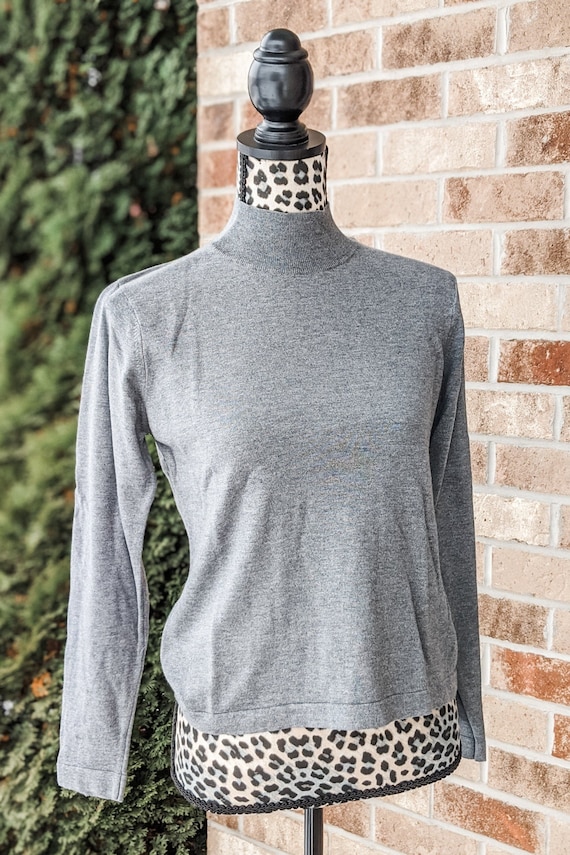 Charcoal Sweater Top- Gray- Petite- Cozy- 90s- Ear