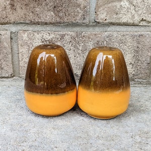 Vintage 60s- 70s- Mid Century Modern- Mustard Yellow- Brown- Retro- Kitchen Decor- Table Setting- Pottery- Glazed- Chic- Timeless- Cottage