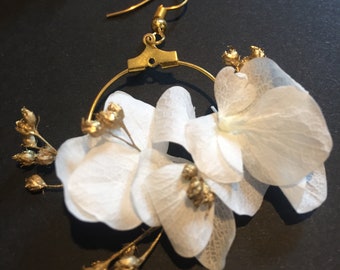 White and Gold ANGEL Earrings in Preserved Flowers Boho Wedding, Bride and Witnesses Accessory