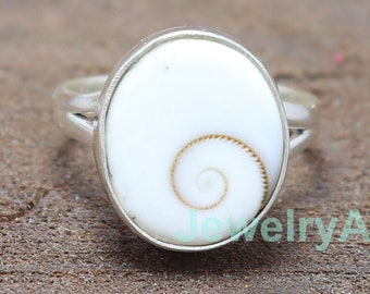 Handgemaakte sterlingzilveren ring met Shiva-oogschelp, boho-sieraden