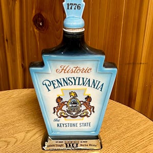 Decanter vintage Jim beam decanter Barware historic Pennsylvania 1776 decanter 1968 bar decoration bar decor men’s gifts Father’s Day