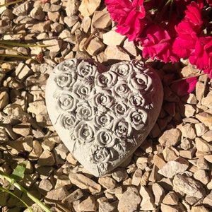 Heart Rose Heart Rose Bouquet Grave Heart Roses Grave Decoration Memorial Stone 8 cm natural