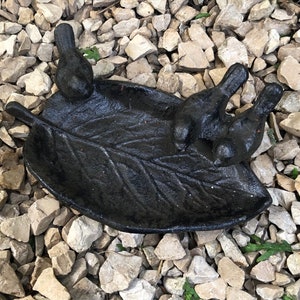 Birdbath Leaf Bird Bath Watering Hole Bird Basin Bird Feeder 3 Birds Cast 14 cm