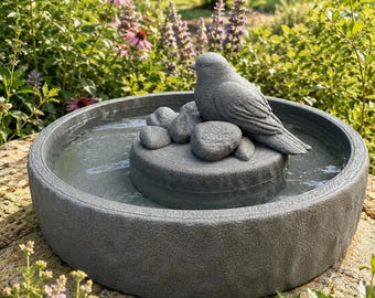 Bain d'oiseaux, mangeoire, décoration de jardin pour oiseaux, bol d'eau, abreuvoir avec oiseau, gris foncé