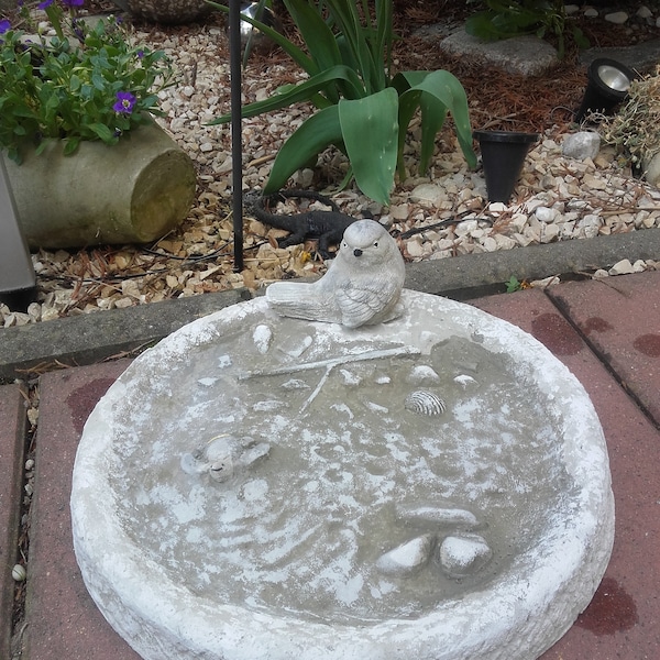 Bird troughs Bird bath Water point Bird pool Turtle GREY with bird