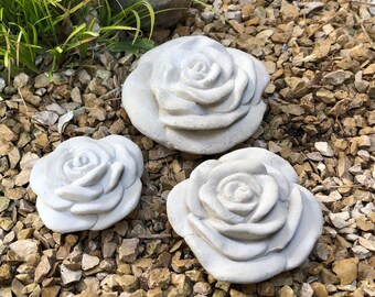 Lot De 3 Fleurs De Rose En Pierre Pour Jardin - Résistantes Au Gel -30°C, Dimensions Variées