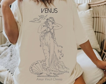 Venus Shirt, Birth of Venus Shirt, Botticelli Shirt, Art Nouveau Shirt, Art Academia, Light Academia Shirt, Fine Line Art Shirt, Artsy Shirt