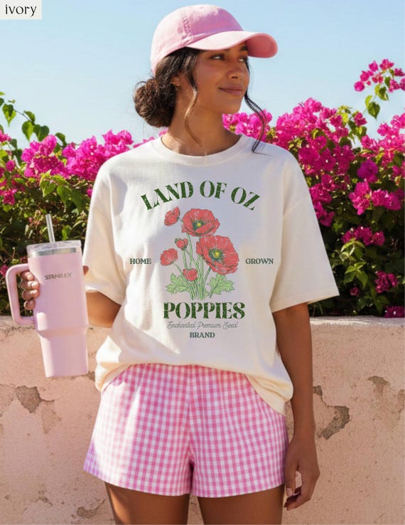 Wizard of Oz Land of Oz Poppies Shirt, Yellow Brick Road, Retro Floral Tee Wizard of Oz Gift Wonderful Wizard Oz Nature Shirt Literary Gift