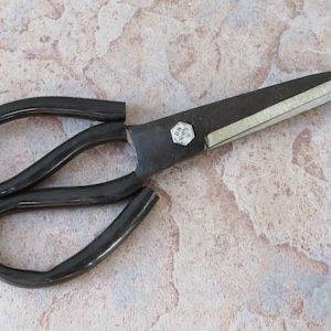 Crude - XXL 4.5 Inch Heavy Duty Bolt Asian Carbon Steel Kitchen Shears Scissors