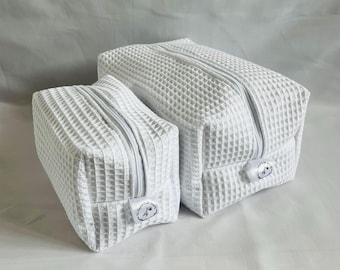 Set de neceser y neceser de viaje hecho a mano con diseño de gofre blanco