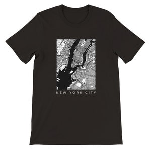 NYC Karte, NY T-Shirts, Geschenk NYC T-Shirt, New York Souvenir, Street Art Fashion, Premium Unisex Crewneck T-Shirt