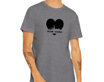 Tee shirt Liberty's Love: NYC Skyline Heart Tee
