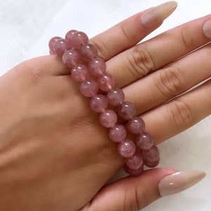 8MM Strawberry Quartz Beaded Bracelet,  Strawberry Quartz Bracelet, Crystal Bracelet, Healing Bracelet, Natural Stone, Gemstone, Love