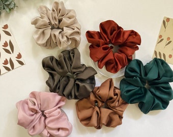 Silk Scrunchies, Satin Scrunchies, Mulberry Silk Scrunchies, Bridesmaid Hair Ties Gift Set, Jumbo Scrunchie, Gifts for Her, Scrunchie Set