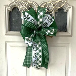 St Patrick&#39;s Day Wreath Bow, Shamrock Bow for Wreath, St Patricks Day Lantern Bow Decoration, Clover and Plaid Ribbon