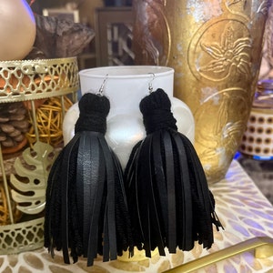 Black Leathertrim yarn earrings