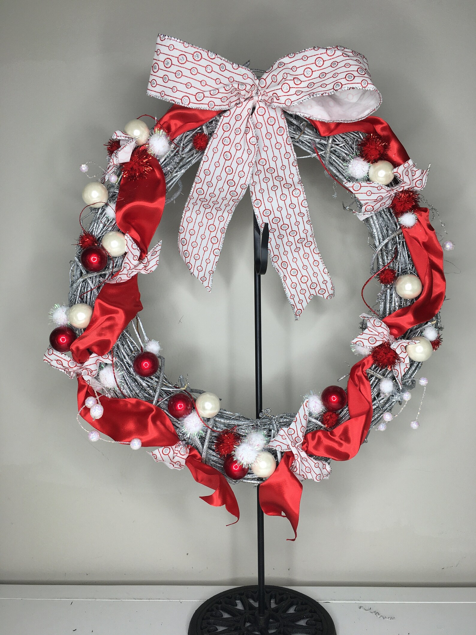 Mid Century Modern Christmas Wreath 