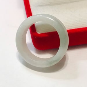 Anello a doppia fascia verde mela con bianco latte, realizzato a mano in giadeite birmana naturale di grado A/anello artigianale/regalo per lei/anello per il pollice/ PR179