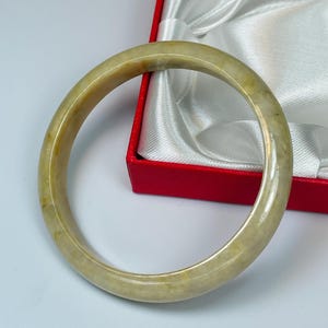 58.4mm Hand Carved Golden Honeycomb w/Milky White Authentic Burmese Grade A Jadeite Jade Bangle/Jade Bracelet/Genuine Jade/J891