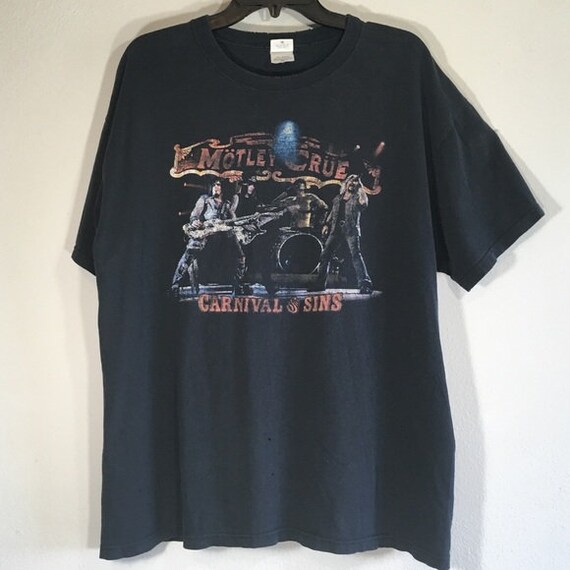 Motley Crue Band Tee T Shirt Graphic Rocker Nikki