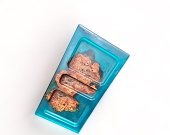 Elm Burl With Aqua Resin (17.5"x9.5"x1.75")
