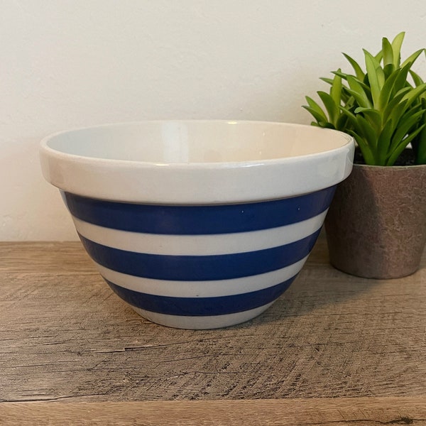 Cornishware Blue and White Striped Bowl - England - Pudding Basin - Blue and White - Kitchen Decor - Salad - Soup - Bowls