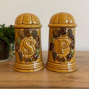 Vintage Salt and Pepper Shakers | Japan Brown Glaze Fruit Motif | Retro Ceramic SP Set | 1970s Rustic Kitchen Decor | Large Spice Shakers