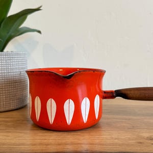 Orange Cathrineholm Lotus Sauce Pan - Butter Warmer Pot - Retro Style Small Pot With Wooden Handle - MCM - MOD - Vintage Kitchen Enamelware