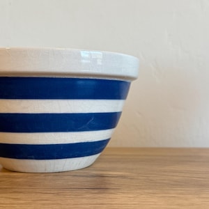 Cornishware Mixing Bowl No 36 | Vintage Blue Stripe Bowl | 6&quot; Dia | English Cottage Farmhouse Kitchen Decor