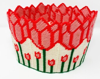 Bucilla Plastic Canvas Kit Plant Holder Planter Cover Complete Unopened NIP Straw Parquet